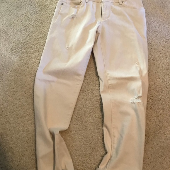 beige boyfriend jeans